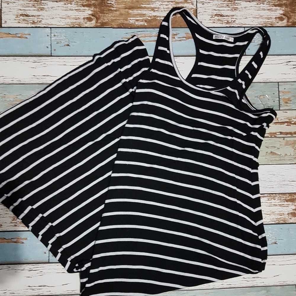 Sleeveless maxi dress
